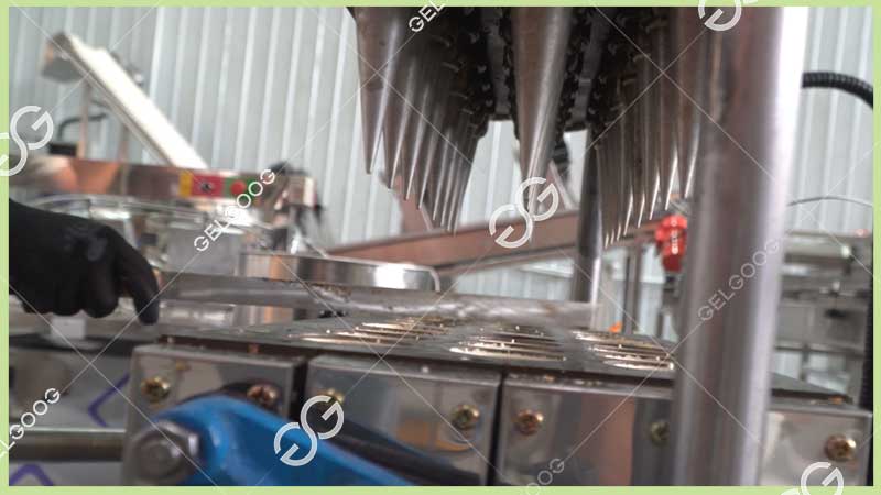 double ice cream cone machine