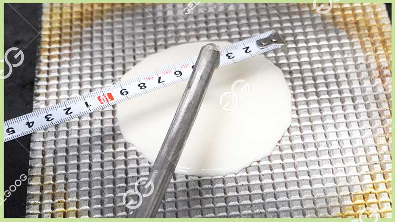 Waffle cone maker machine